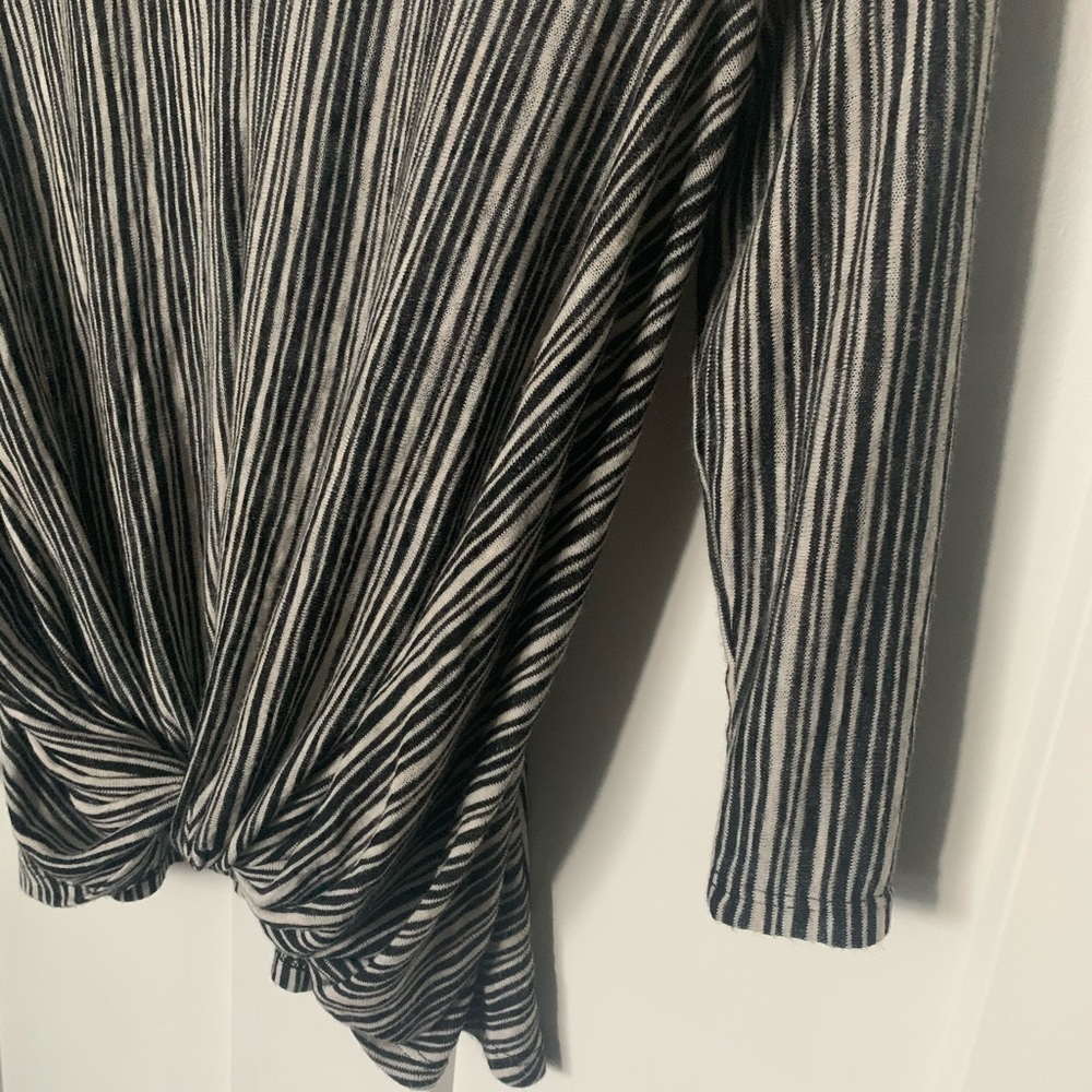 Navy + white striped v-neck. Lightweight knit.